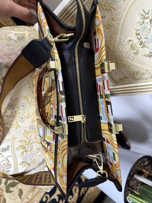 продается сумка бренд фенди оригинал в отличном состоянии