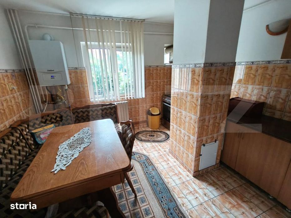 Apartament 3 camere decomandat, 63 mp, etaj 2/4 zona Rovine