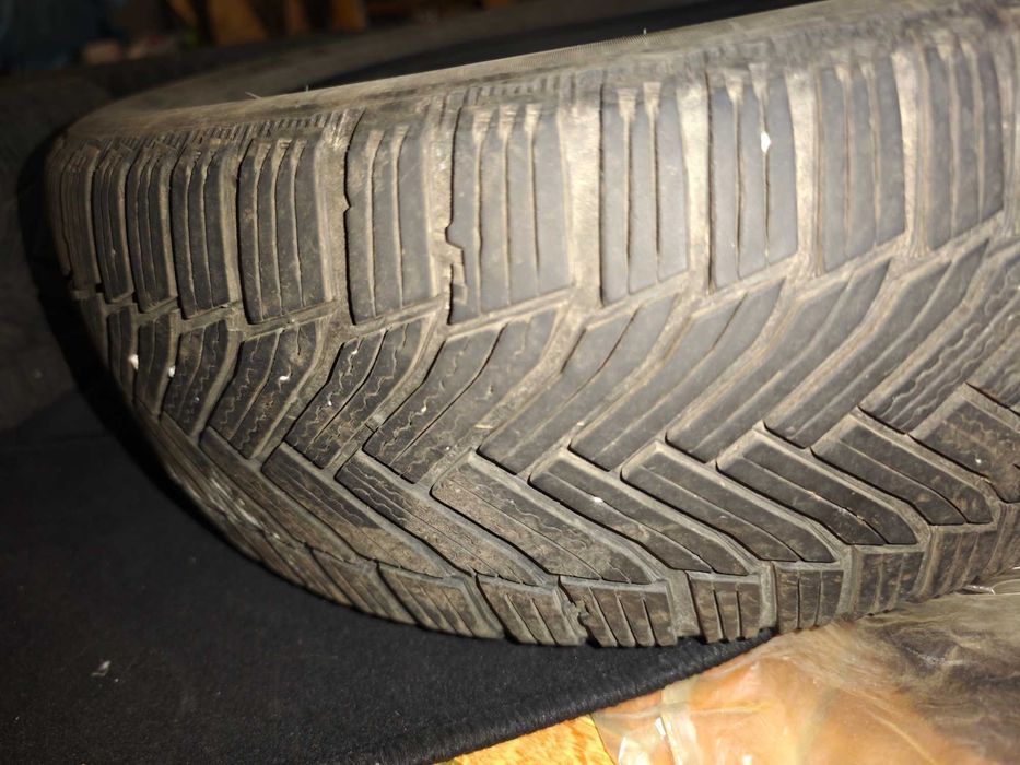 Michelin Alpin 6 215 55 17 dot 3518 зимни гуми