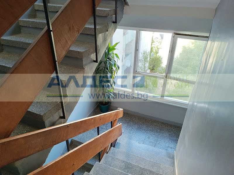 Дава се под наем Едностаен апартамент в София, Левски В - 49 кв.м за 357 € - Снимка #10