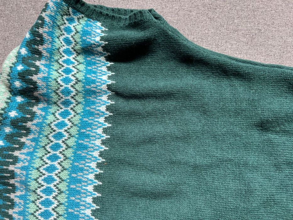 Пуловер Benetton