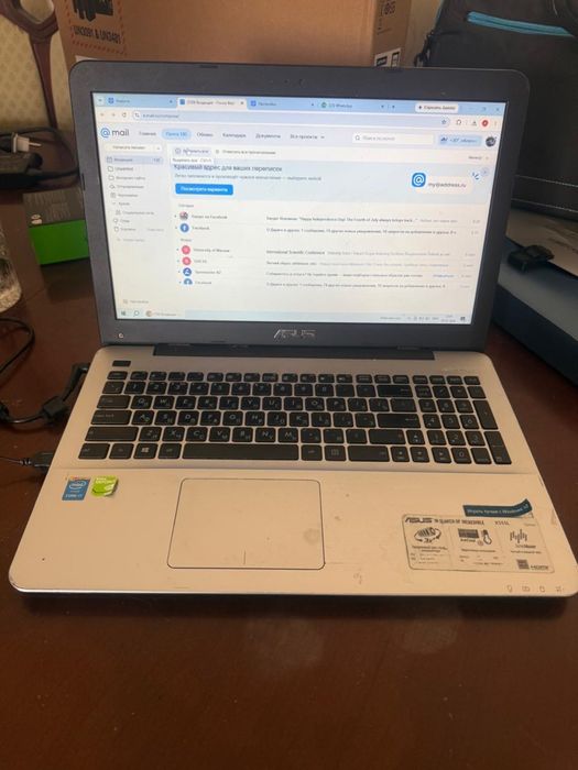 Ноутбук ASUS офисный