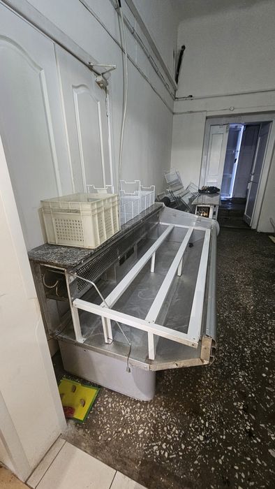 Витринный холодильники срочно