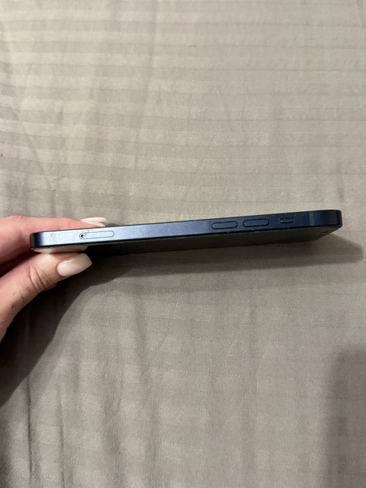 Iphone 12 в отличном состоянии