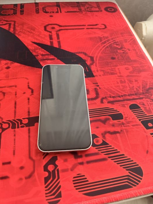 iPhone 13 mini в отлином 256g