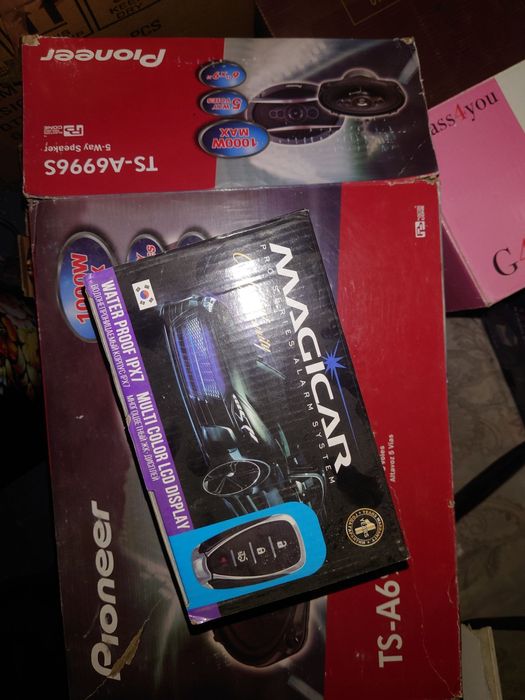 Межикар пулт янги. Калонка ва магнитафон