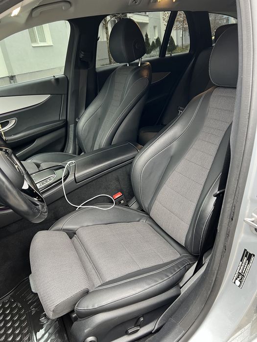 Vand mercedes e220d 2022 pret 25.000€/ variante auto