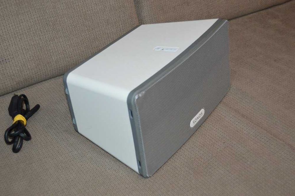 Boxa wireless inteligenta Sonos Play 3 alba cu cablu inclus