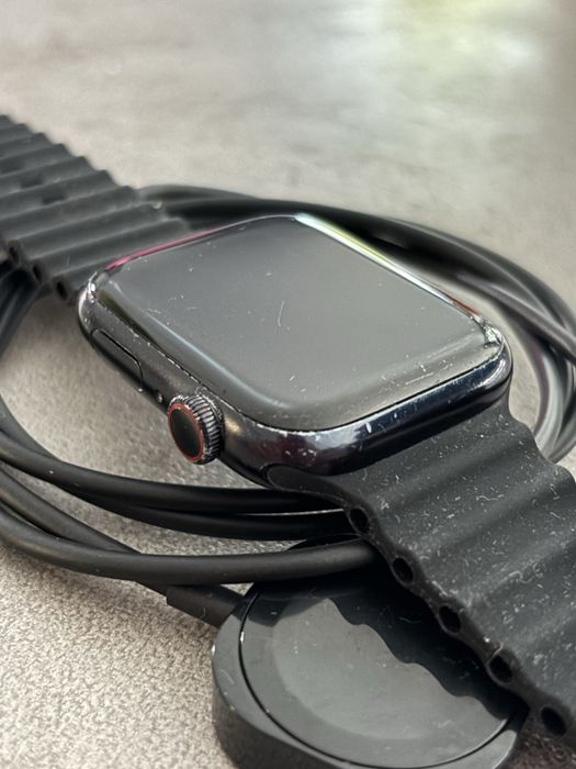Apple Watch 8 eSIM алуминиев