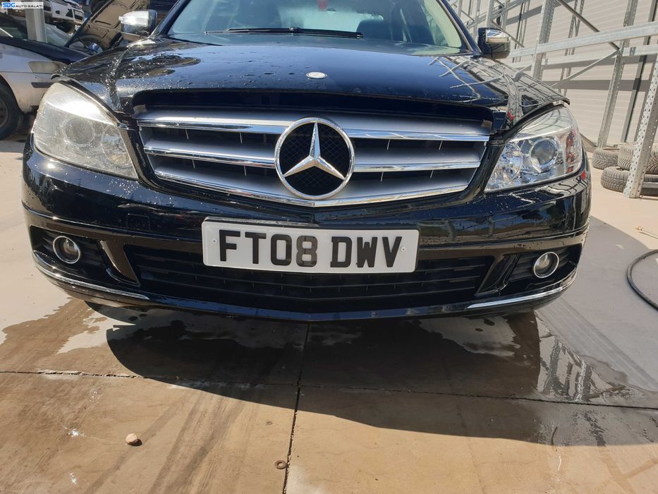 Bara Spoiler Fata cu Grile si Proiectoare FARA Grila cu Emblema Mercedes Clasa C Class W204 NFL Non Facelift 2007 - 2011 Culoare C040 040 [K6772]