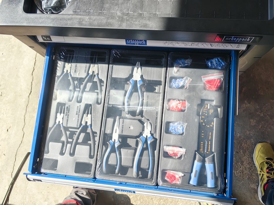 Количка с инструменти 263 части Scheppach TW1000