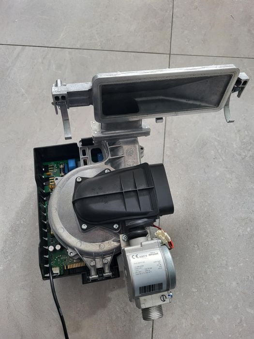 Vand centrala termica REMEHA TZERRA M 28C (placa electronica defecta)