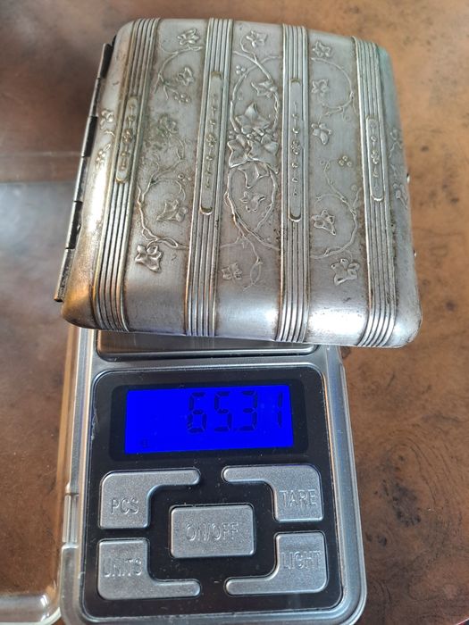 Посребрена колекцйонерска табакера!