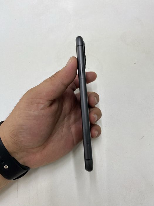 Iphone 11 (64GB)