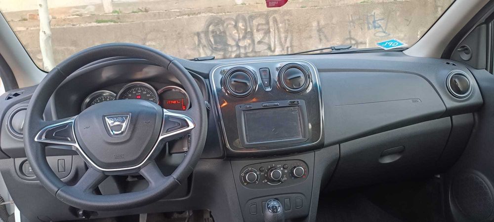 Inchiriez masina UBER/BOLT Logan 0.9 benzina cu GPL fabricatie 12/2019