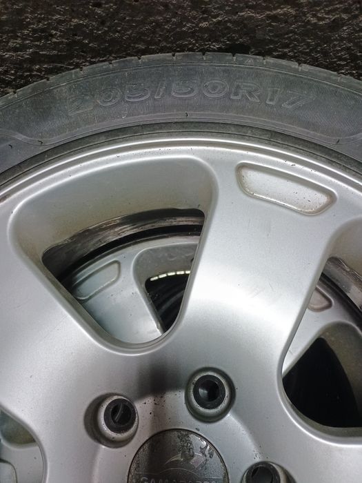 Джанти 17 цола Audi ,VW с летни гуми 205/50/17