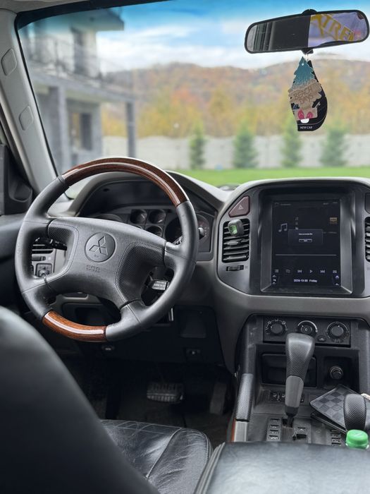 Pajero mk3 autoutilitara cu 5locuri