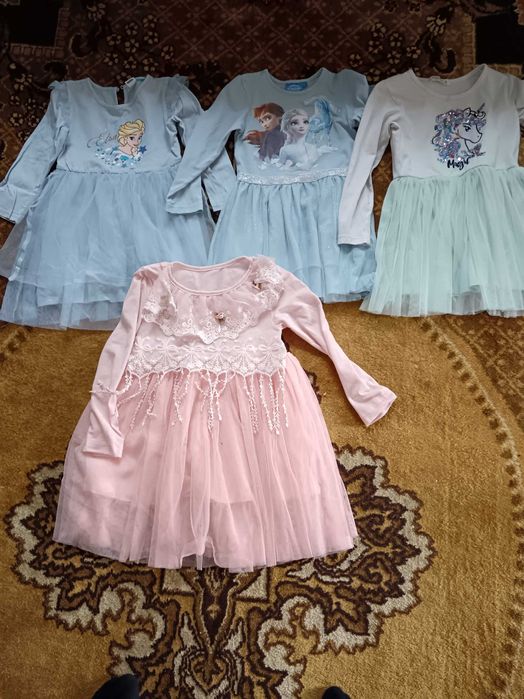 Дрехи за момиче 3-4 години
