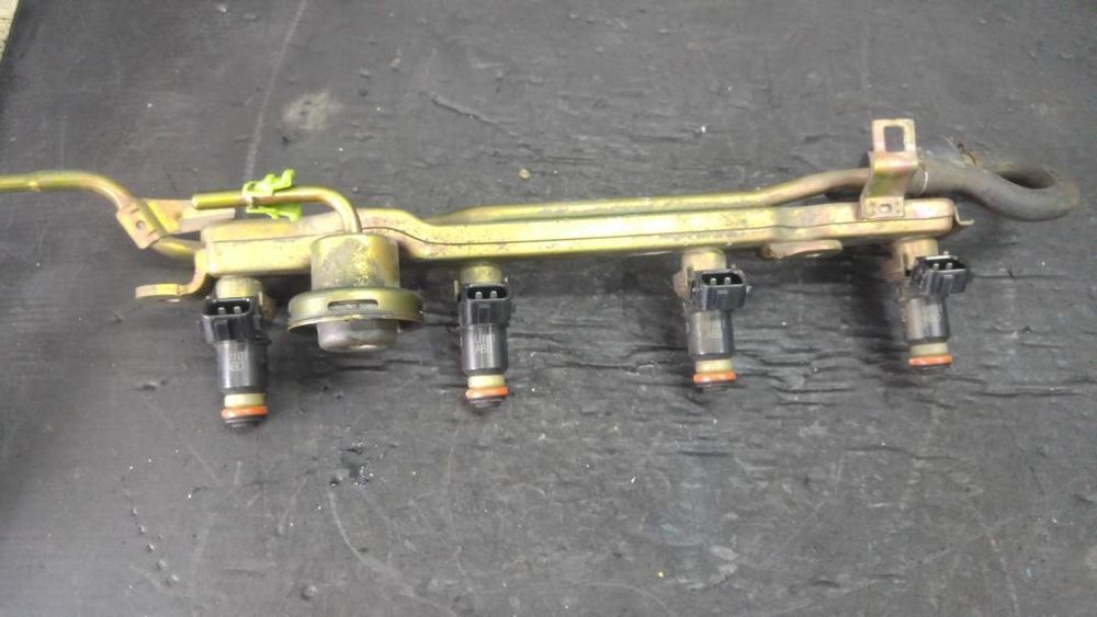 rampa cu injectoare  honda fr-v  1.7 b d17a2