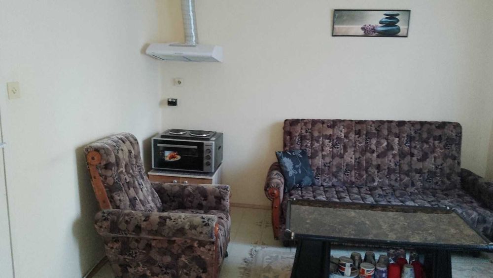 Дава се под наем Едностаен апартамент в Хасково, Център - 40 кв.м за 142.8 € - Снимка #1