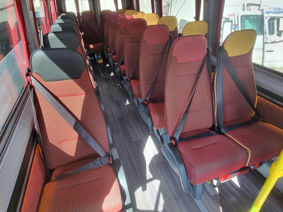 Transport persoane - Inchiriez Microbuze / Autocare (cu sofer)