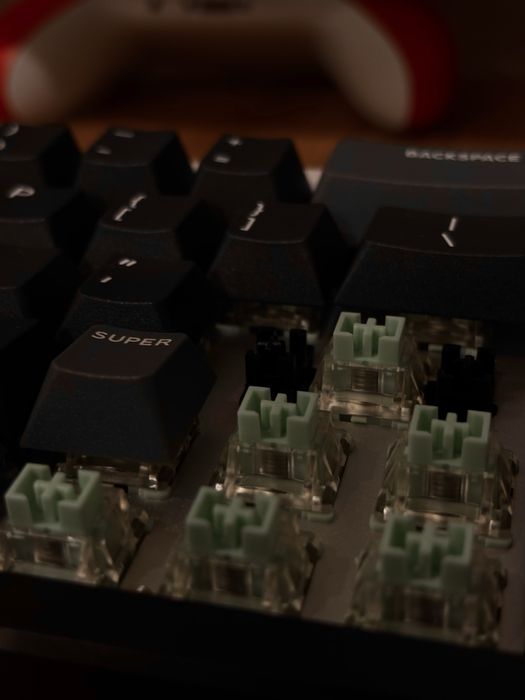 Продам iqunix ez63