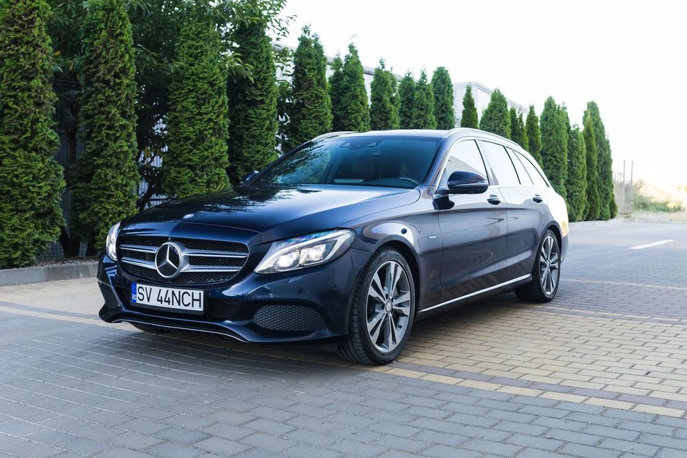 Mercedes-Benz C 350e, Burmester, Camere 360, Distronic, Full LED ILS, TVA deductibil