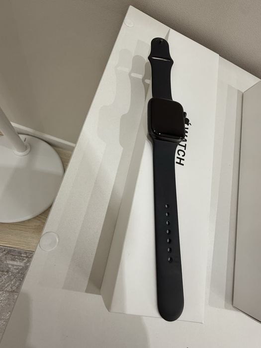 Apple Watch SE Space Gray