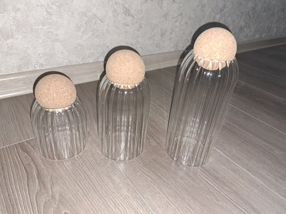 Продам набор баночек под сыпучее