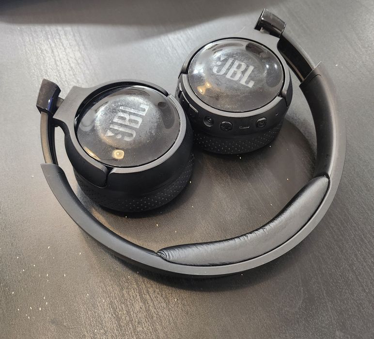 JBL 600BTNC wireless