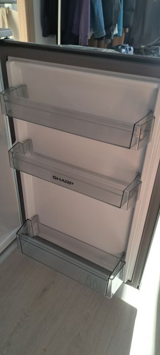 Mini Frigider Sharp