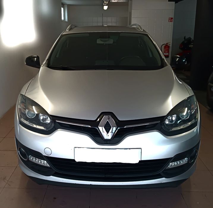 1.5 Diesel Sportour Limited Clima  Navi Far Led