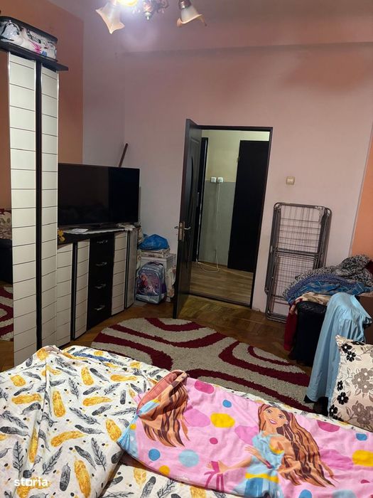 Vand apartament 2 camere Centru