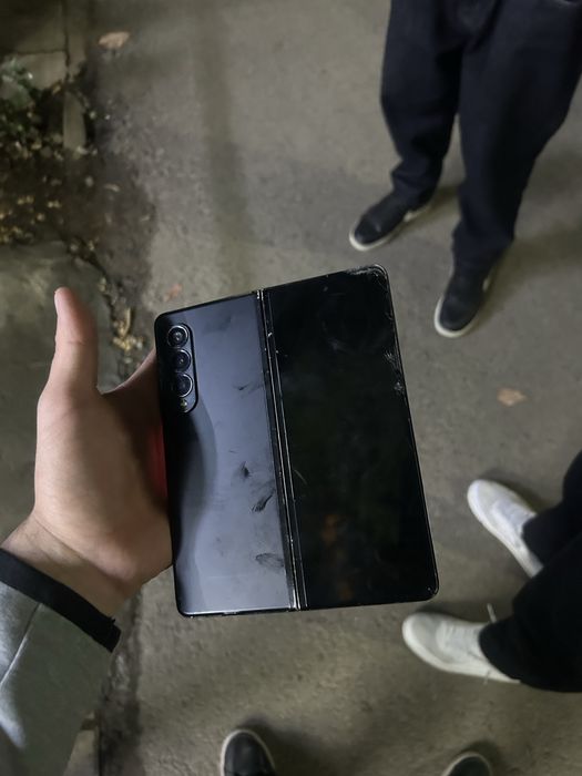 Продам galaxy z fold