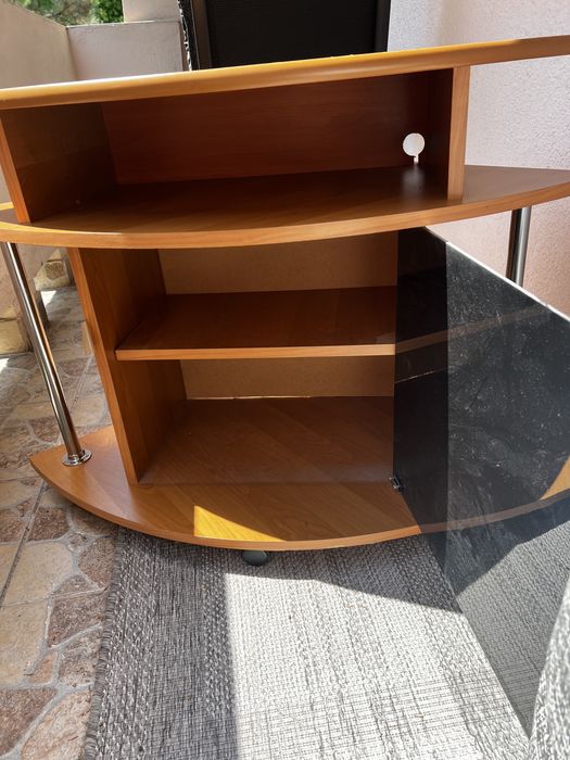 Coltar pentru televizor, stare buna