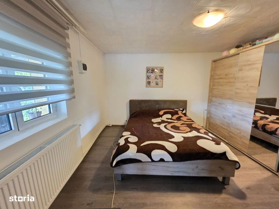 Casă în Cordun, zonă liniștită, 1.700 mp teren, deschidere 29 ml
