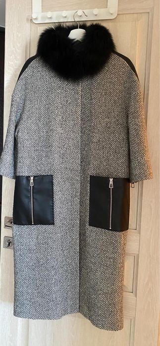 Продам женское пальто