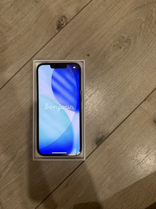 Телефон  iPhone  14
