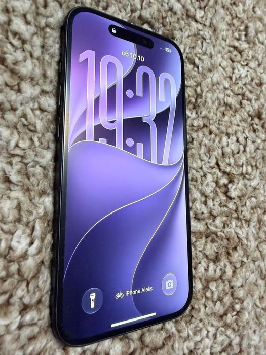 Iphone 15 128GB 81 % батерия