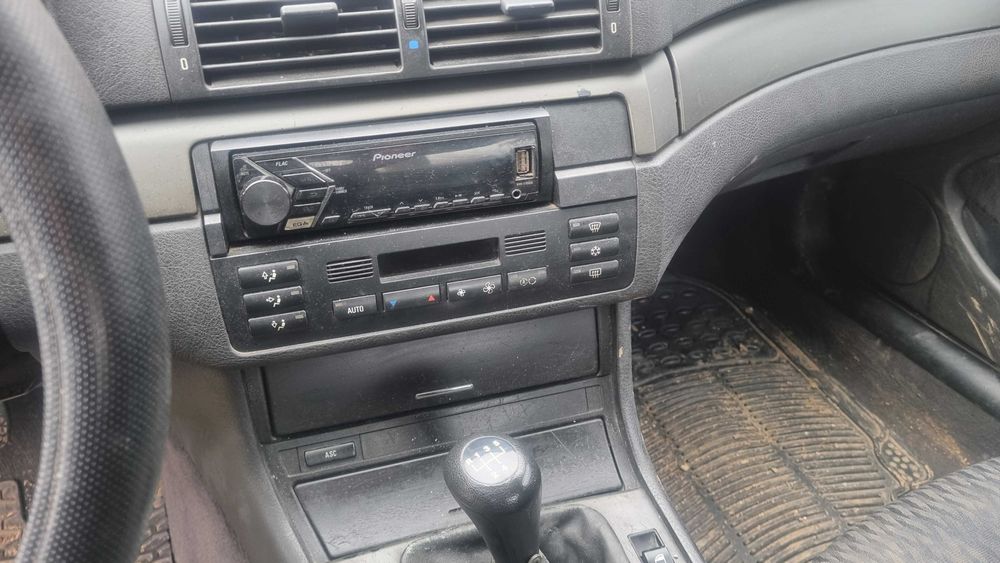 BMW 318 / 2001г./ 2500лв. Бензин - газ, газовата уредба е на 2 години