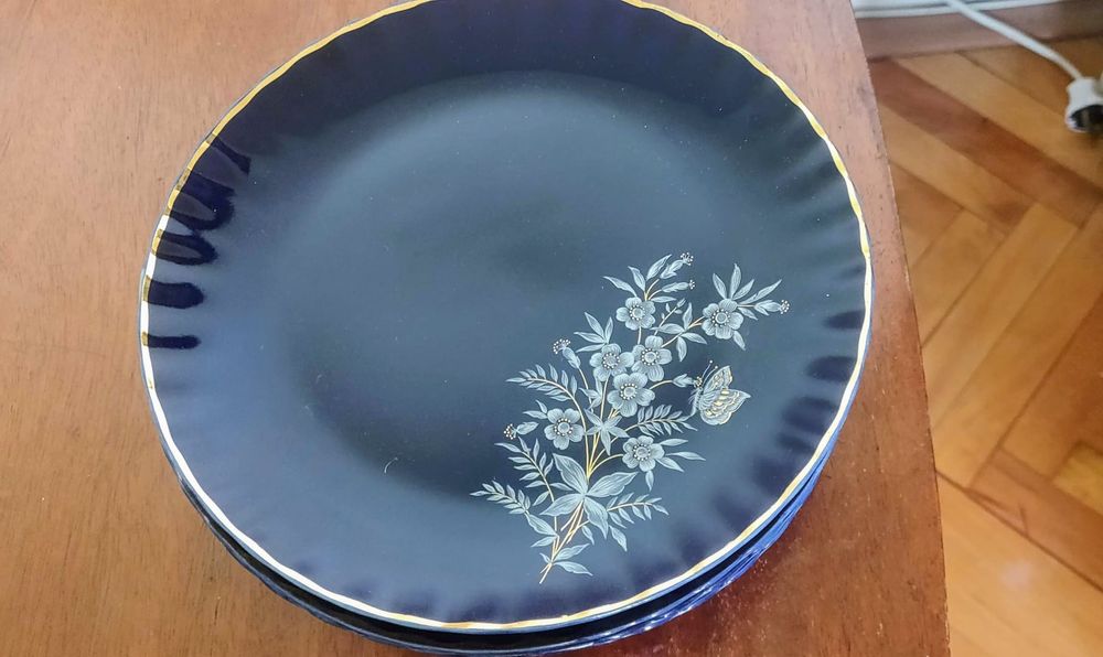 Set farfurii porțelan fin albastru cobalt pentru desert