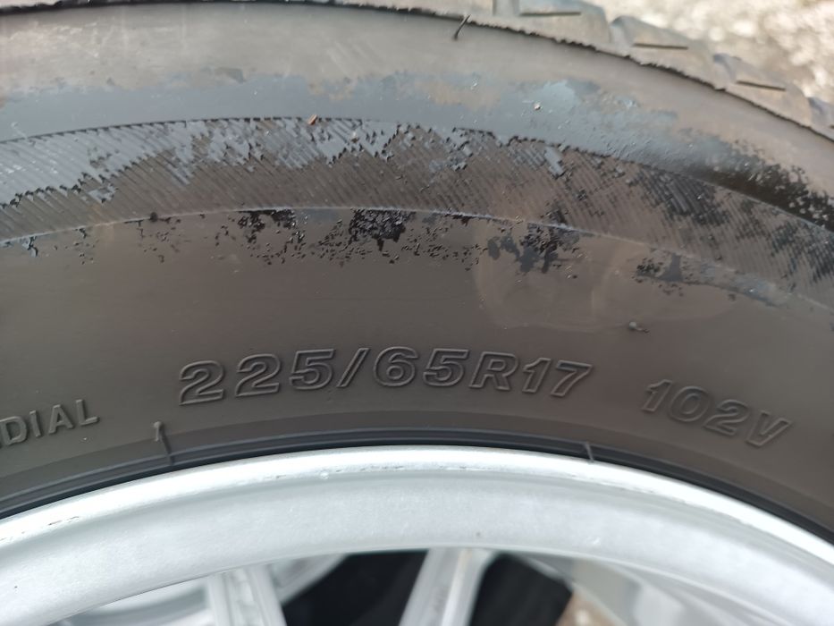 Ланд Ровър, Land Rover 225/65/17