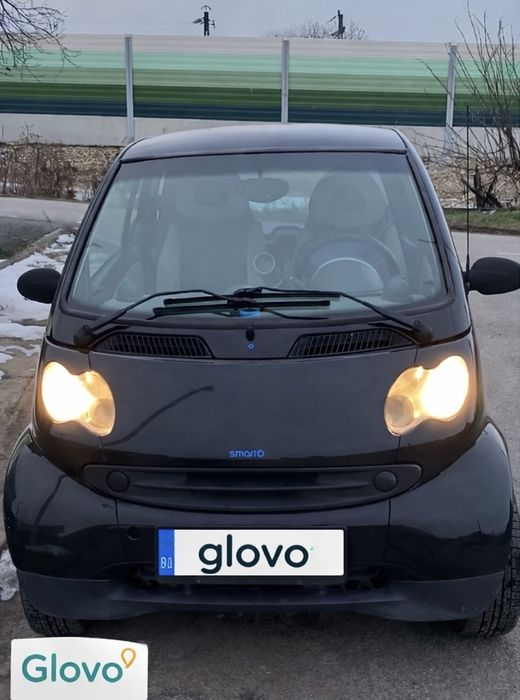 Inchiriez masina glovo+ angajez curieri glovo