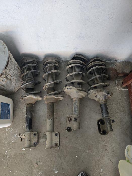 Продам амортизаторы