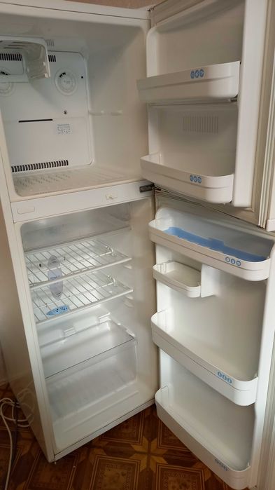 Холодильник LG б/у