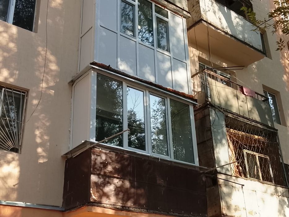 Пластиковые окна двери из ПВХ