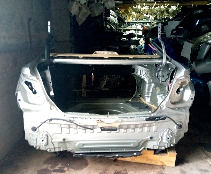 Задняя часть Toyota Camry 55