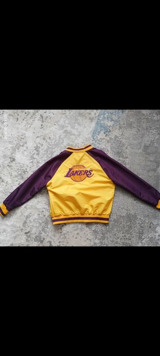 Бомбер    Lakers