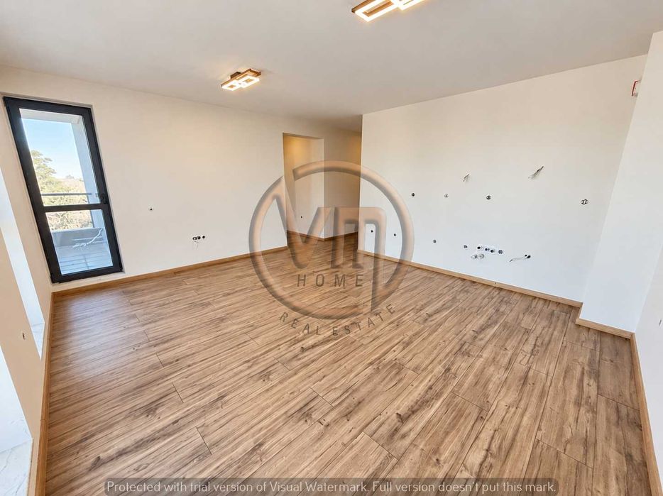 Продава се Тристаен апартамент в к.к. Св.Св. Константин и Елена - 90 кв.м за 2500 €/кв.м - Снимка #2