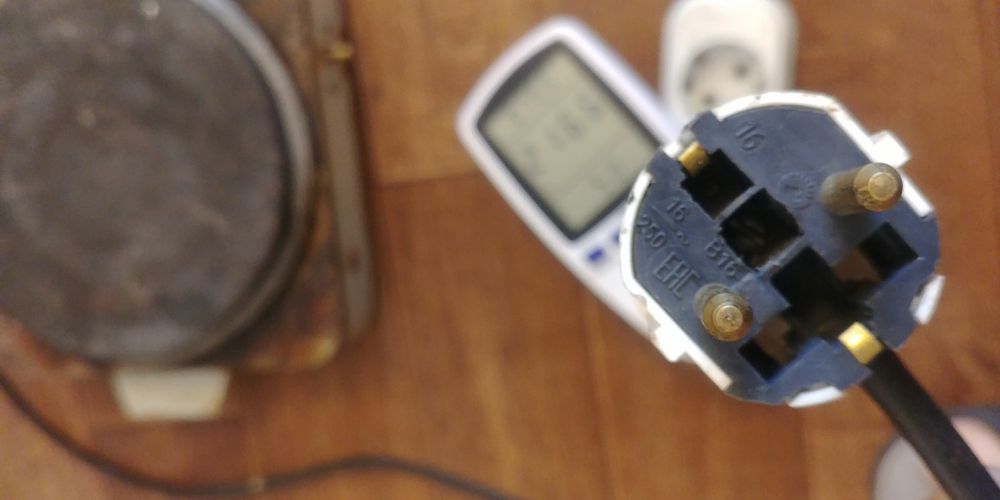 Продам электроплитку советскую 800вт